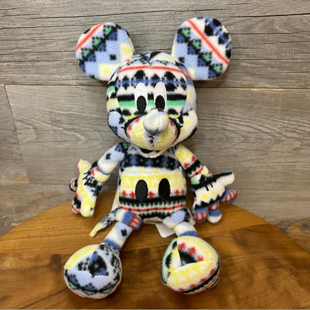 NWT Uniqlo Mickey Mouse Plush / Stuffed Animal (NEW)✨🆕